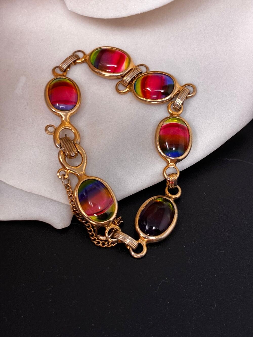 Vintage Sarah Coventry Harmony Rainbow Art Glass Bracelet 1964